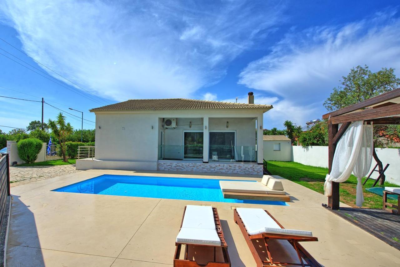 Beach Villa Christina By Posarellivillas Αχαράβη Εξωτερικό φωτογραφία