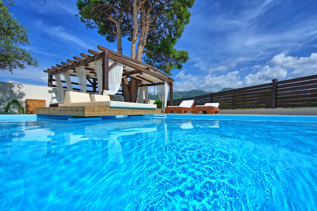 Beach Villa Christina By Posarellivillas Αχαράβη Εξωτερικό φωτογραφία