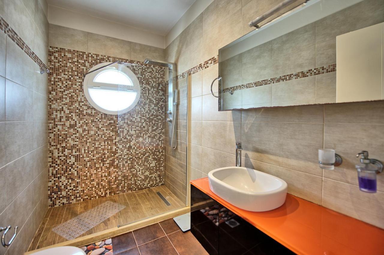 Beach Villa Christina By Posarellivillas Αχαράβη Εξωτερικό φωτογραφία