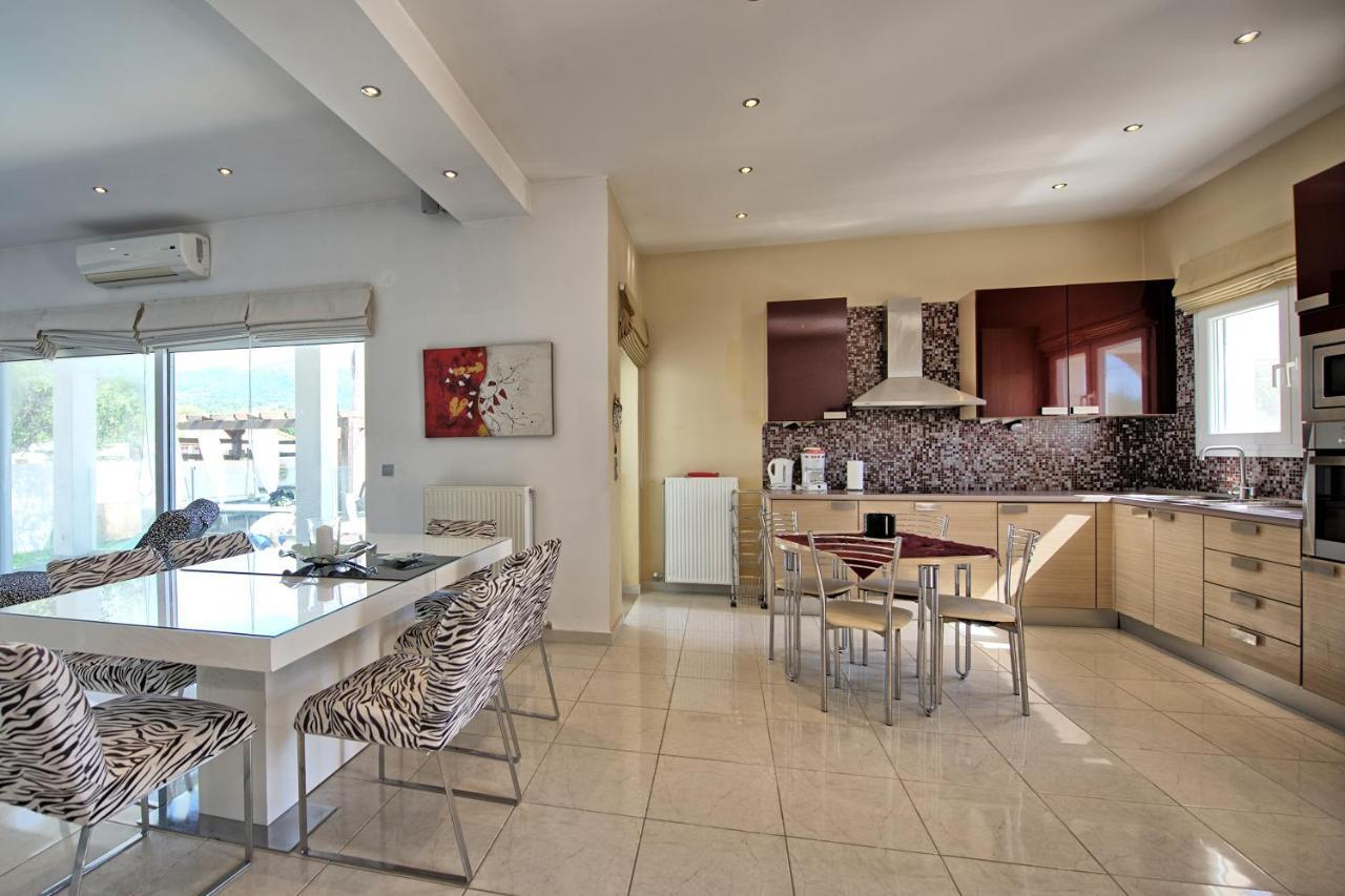 Beach Villa Christina By Posarellivillas Αχαράβη Εξωτερικό φωτογραφία